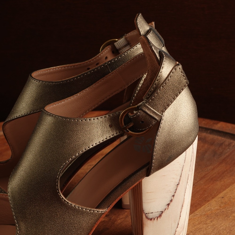 Fortress Of Inca Heels WMS SZ EU 37 US 6.5 Gold Luna Nay Asymmetric Modern Shoes - Picture 8 of 13